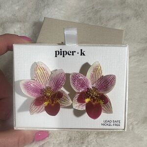 Piper K floral orchid-shaped stud earrings